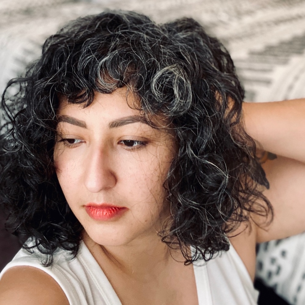 Meet your Posher, Denise